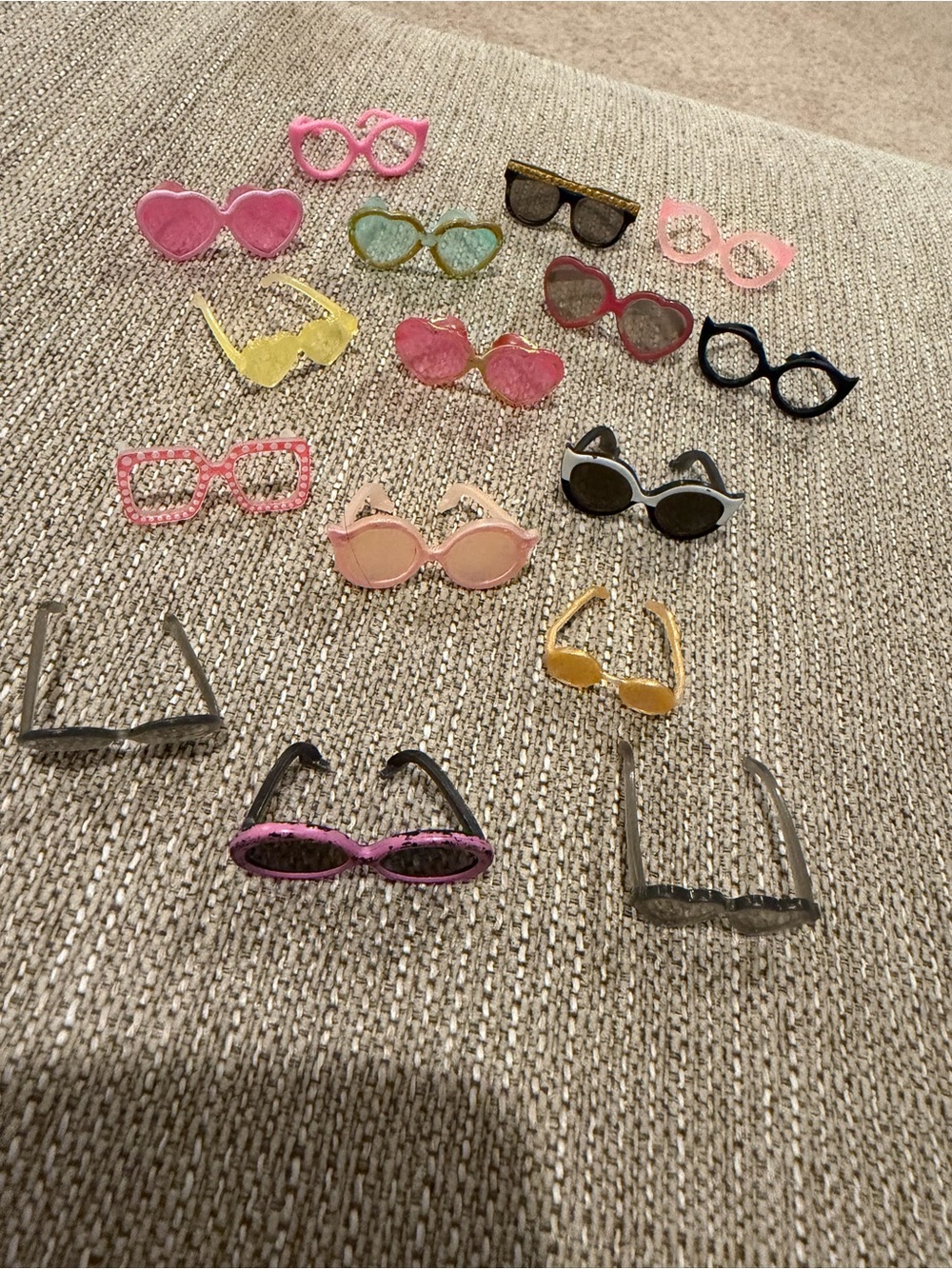 Bag of L.O.L sunglasses
